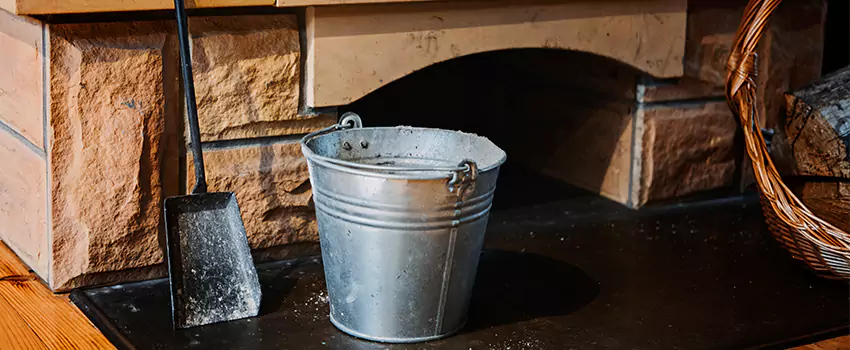 Clean The Fireplace Mantle And Hearth in East Rancho Dominguez, California